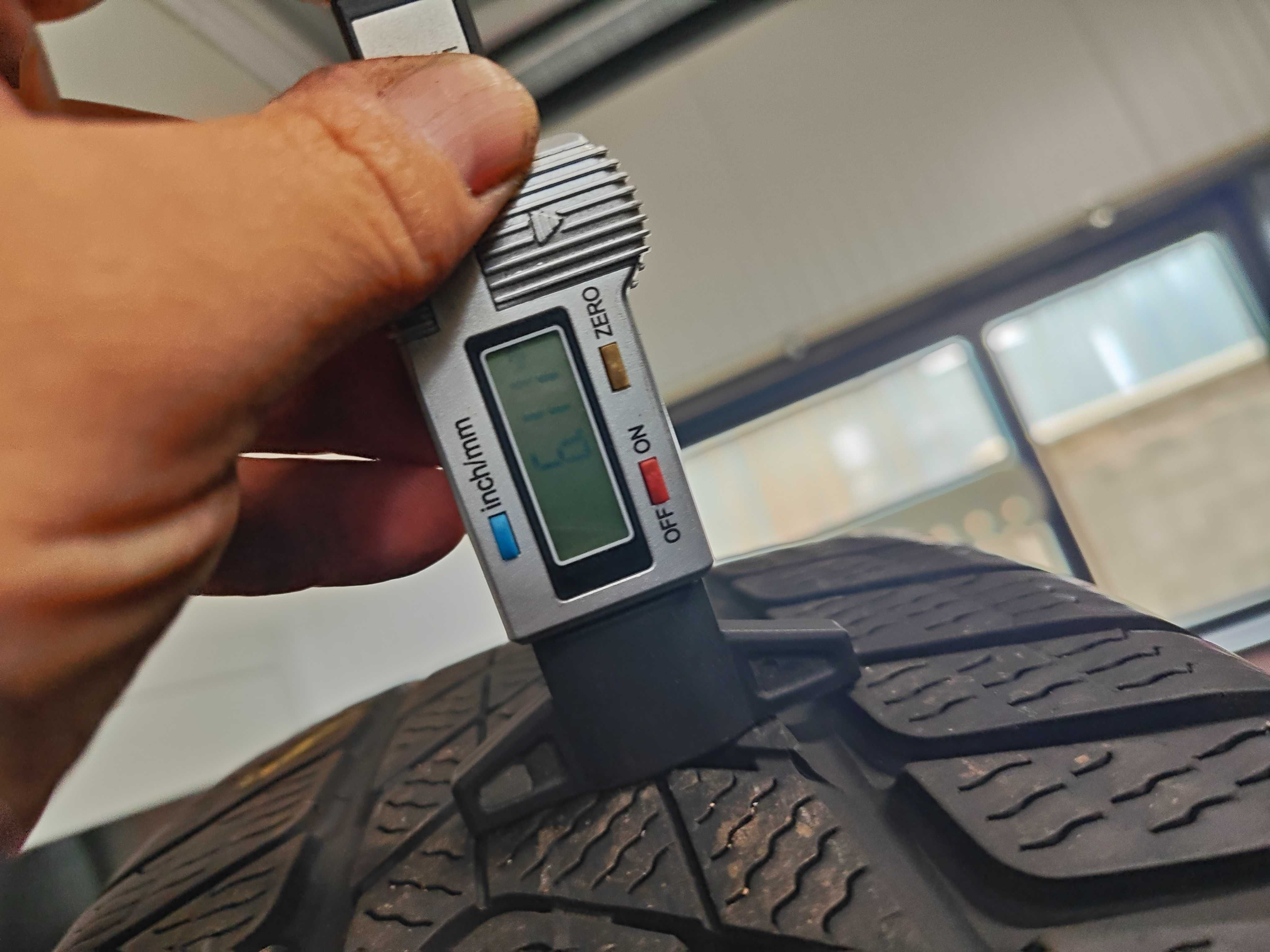 2бр. зимни гуми 225/45/18 Pirelli