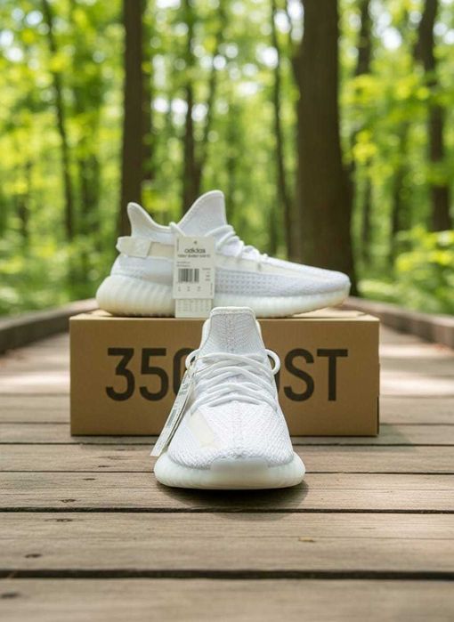 Adidasi Yeezy Boost 350 V2 Alb