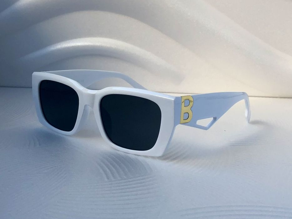 Модерни дамски слънчеви очила