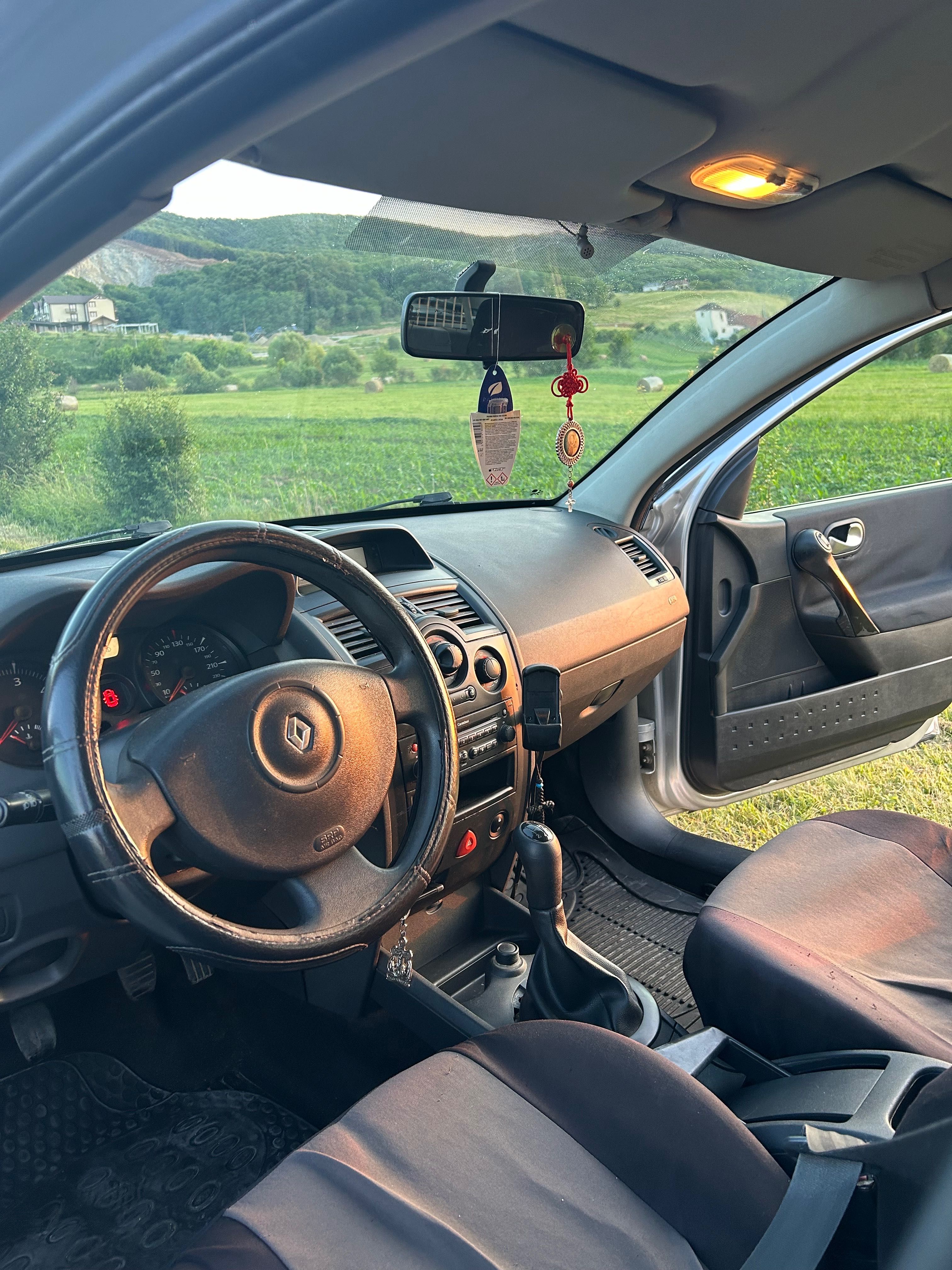 Vând Renault Megane