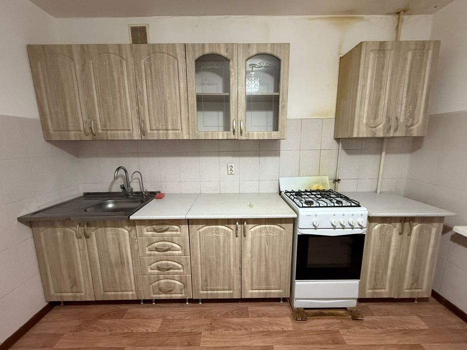 Срочно продам кухонный гарнитур