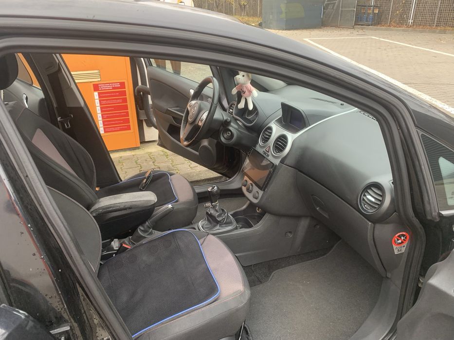 Opel CORSA D 1.7 ctdi an 2007