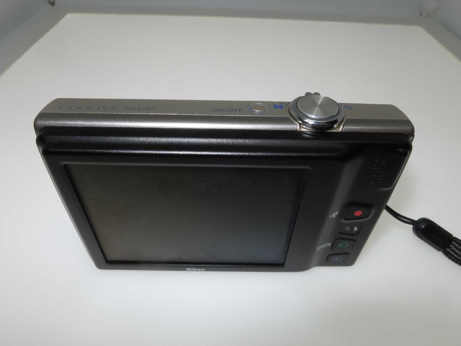 Nikon Coolpix S6150 компактен цифров фотоапарат тъч скрин мини камера