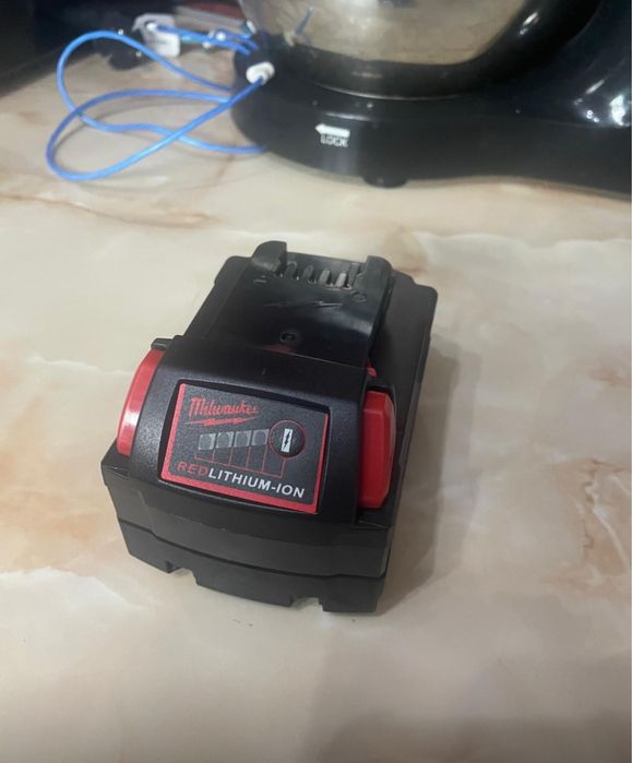 Milwaukee acumulatori 6ah NOI