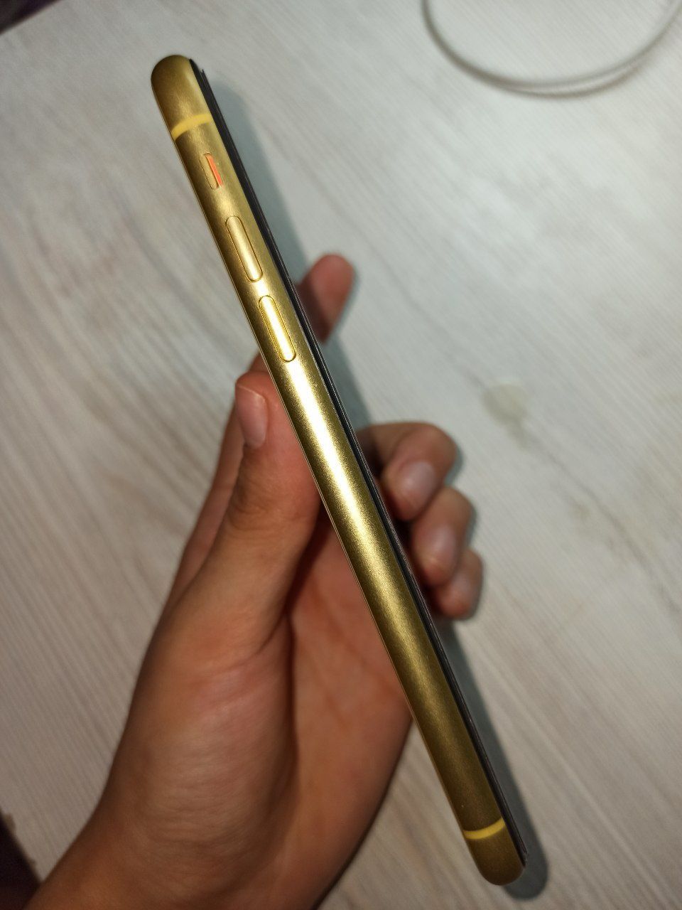 Iphone 11 srichni sotilai