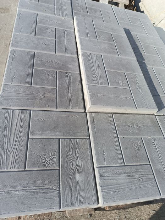 Vând pavele,capace de gard,borduri,rigole.Ofer transport