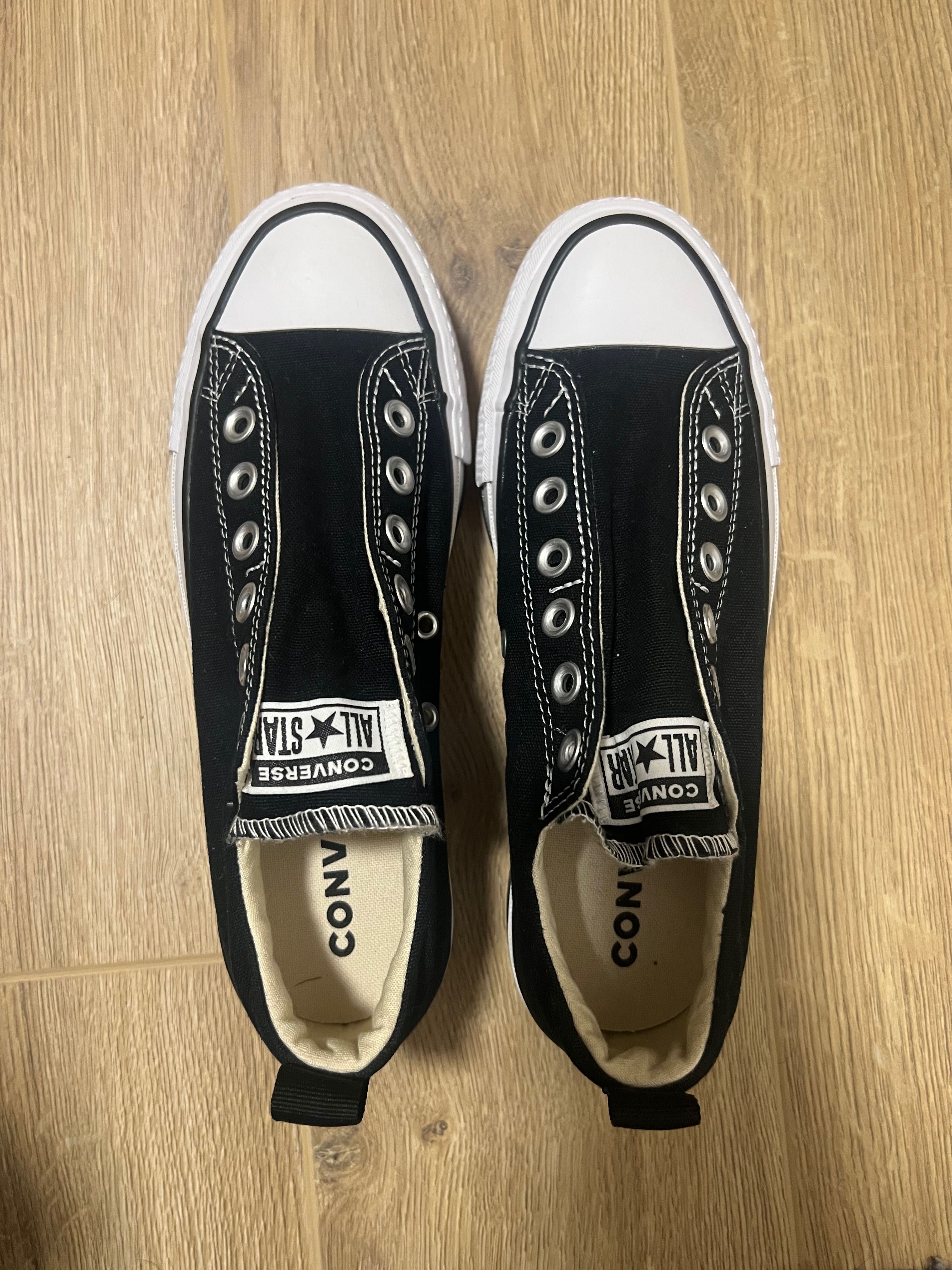 Класически Converse на платформа