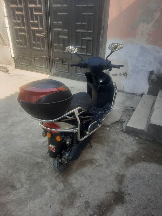 Сукутер сотилади