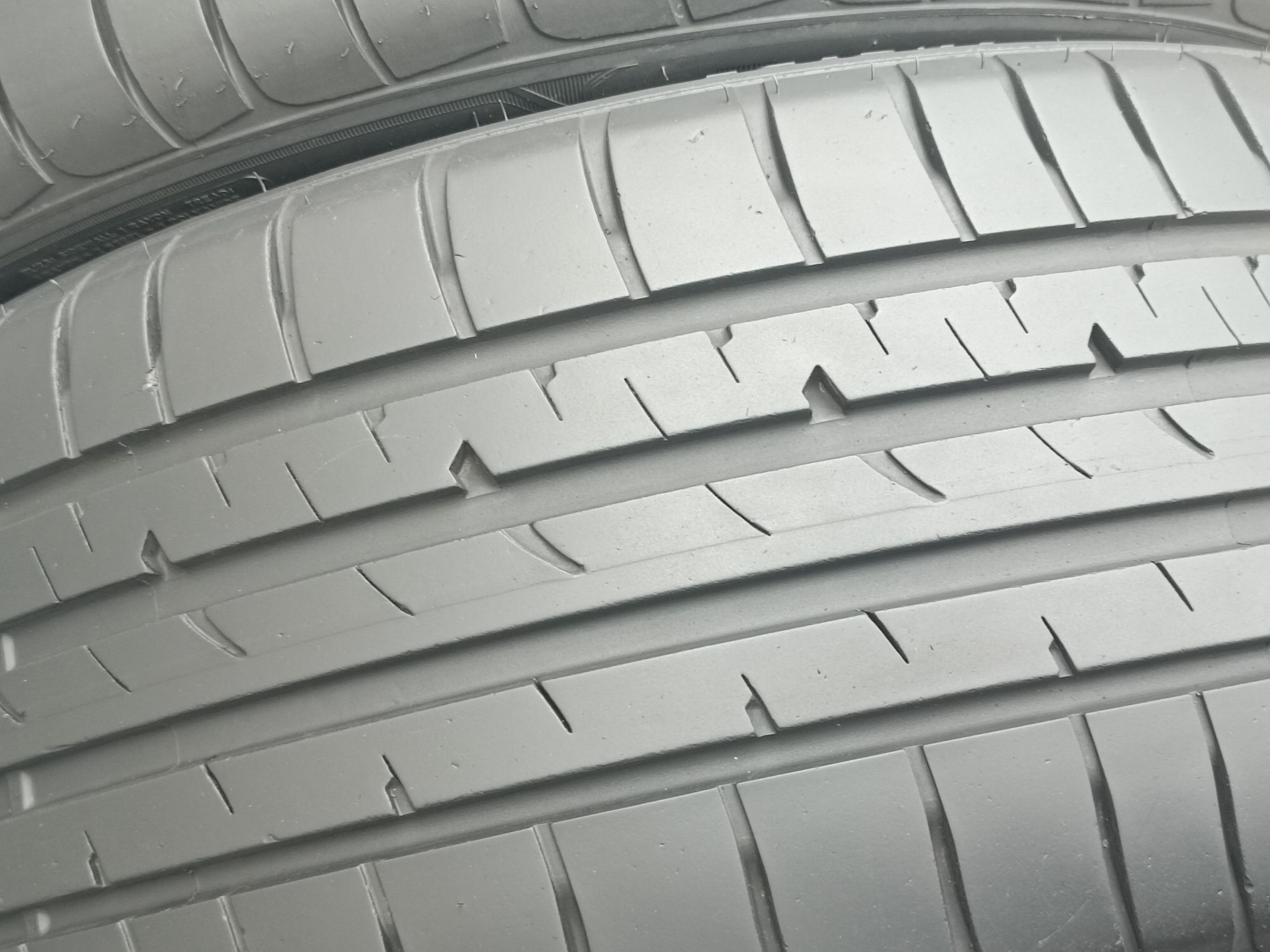 225/40/19 и 255/35/19 Goodyear