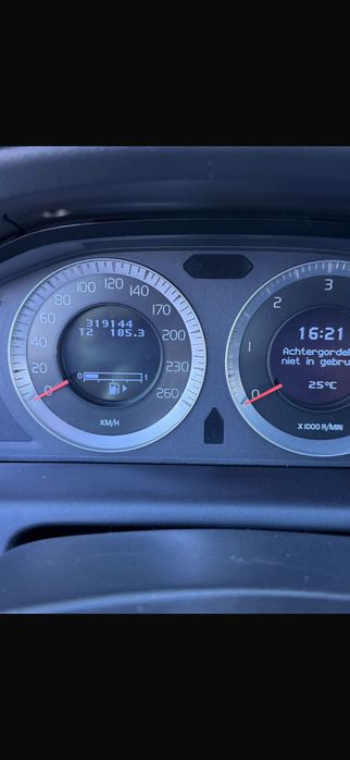 Volvo xc 60 detali in privat