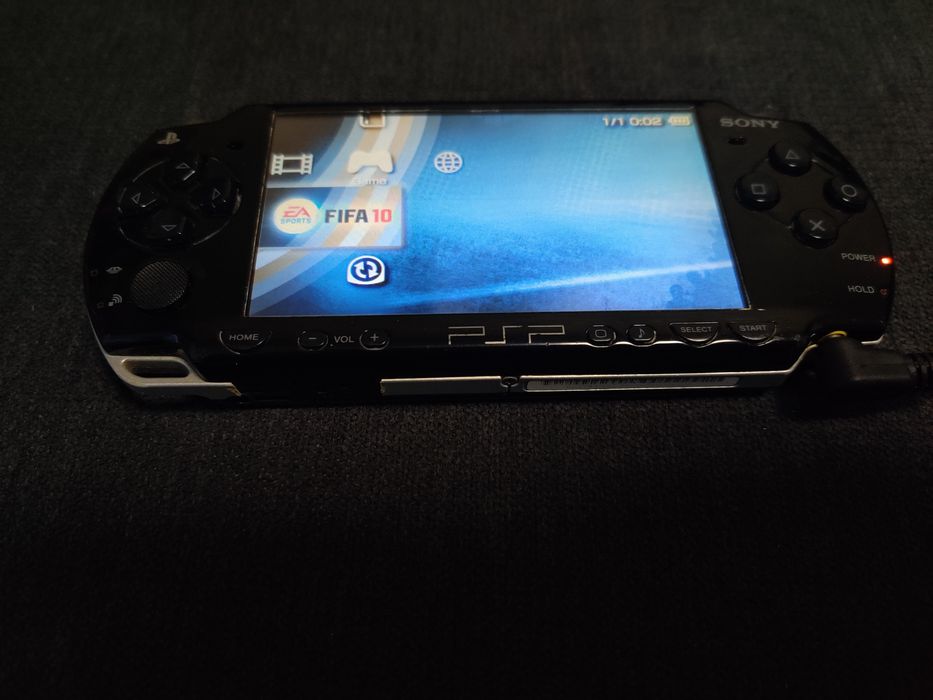 Psp 2004 negru si limited edition final fantasy vii