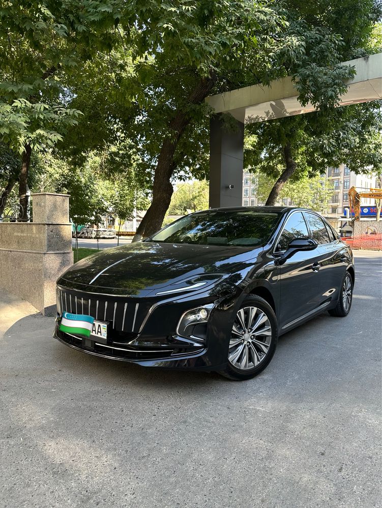 Hongqi e-qm5 500 full Halol nasiya savdoga beriladi!