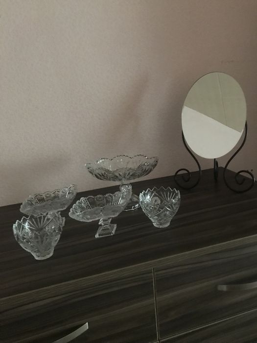 Вазы стеклянные ажурные