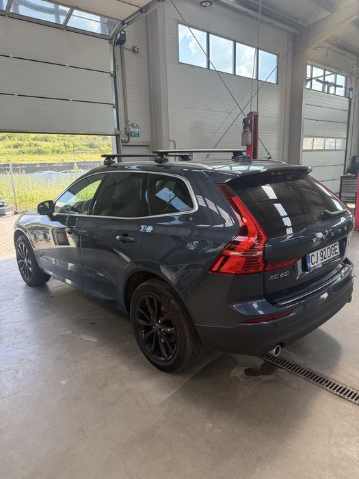 Volvo XC60 B4 MHEV Momentum ,2 l mild hybrid, 2wd