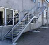 Scări metalice zincate profesionale