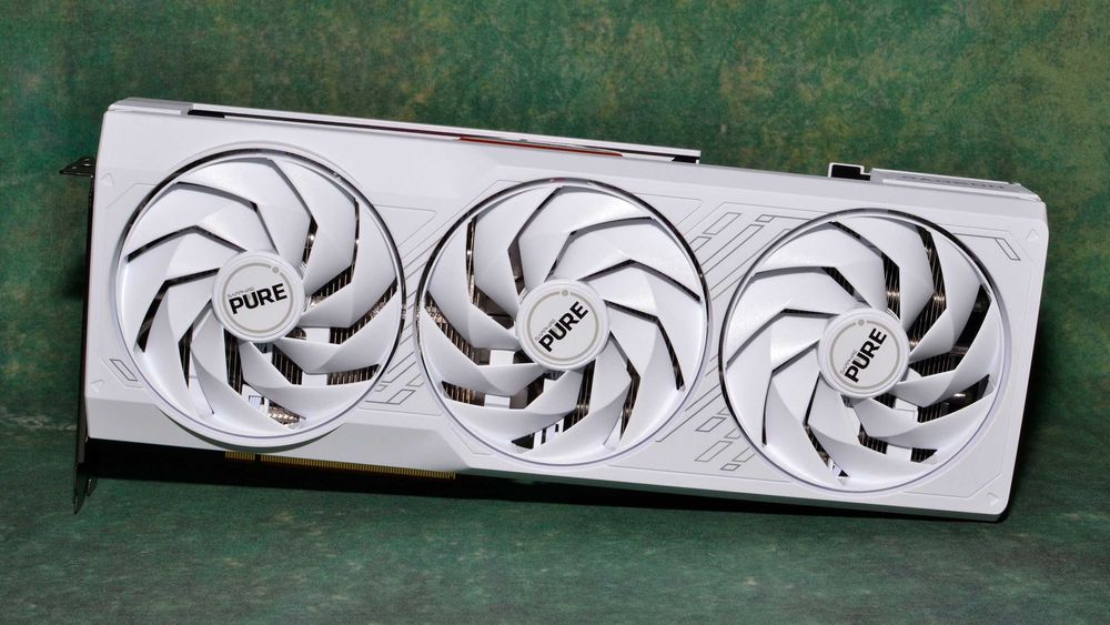 Sapphire RX 7700 XT Pure 12GB