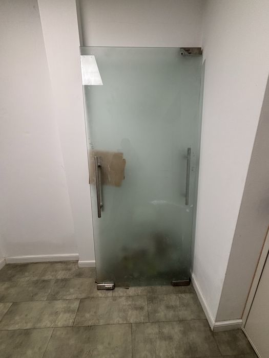 Usa sticla securizata