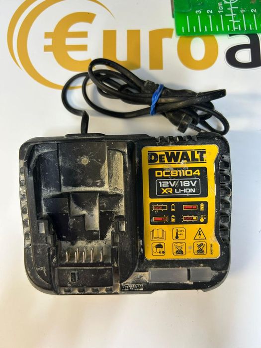 Dewalt DCE089D1G18 - Nivela laser cu linii, 35 m,3 linii laser, -P-