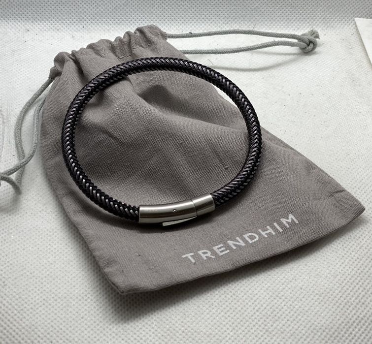 Сребристо - черна гривна от кабел TRENDHIM