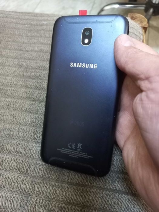 Samsung Galaxy J7 (2017) J730