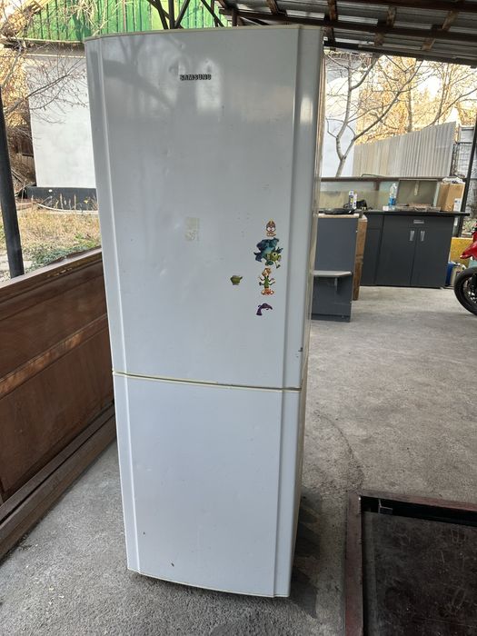 Холодильник samsung