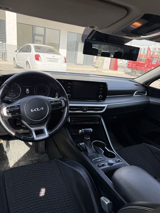 Kia k5  2 litr kapot petno krilo petno hollati zor propani bor