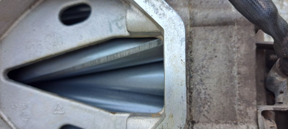 Компресор eaton m62