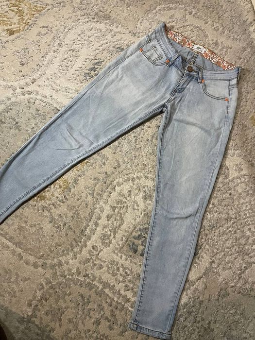 Брюки/Джинсы в хорошем состоянии. 
Торг уместен.