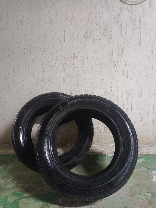 Зимние шины Triangle 215/55R16 97R почти новые