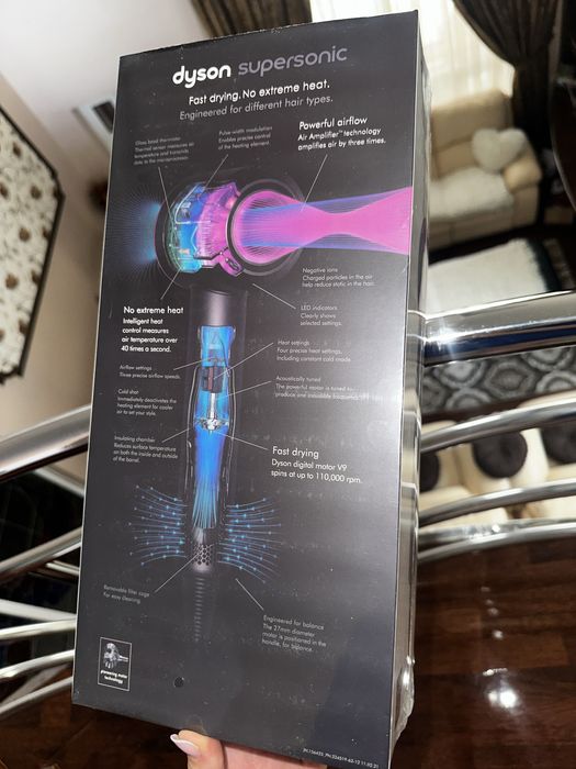 Uscător de păr Dyson Supersonic V1 – Nou / Sigilat