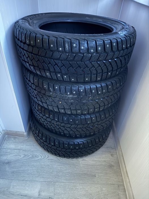 Зямняя резина. 205/60 R16