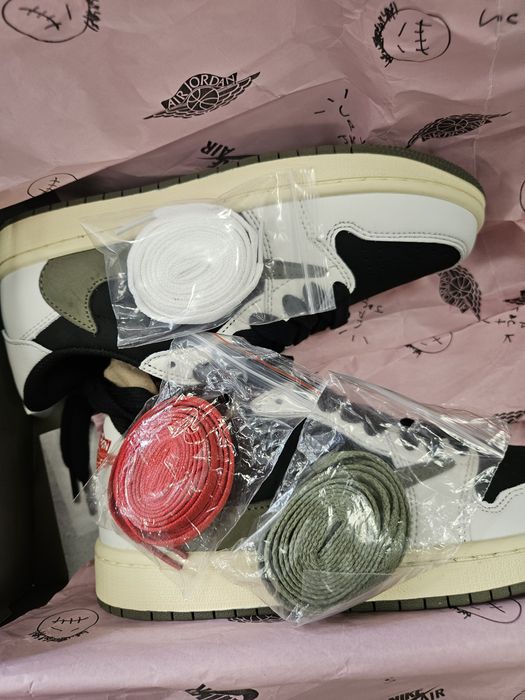 Маратонки Nike air force x travis scott