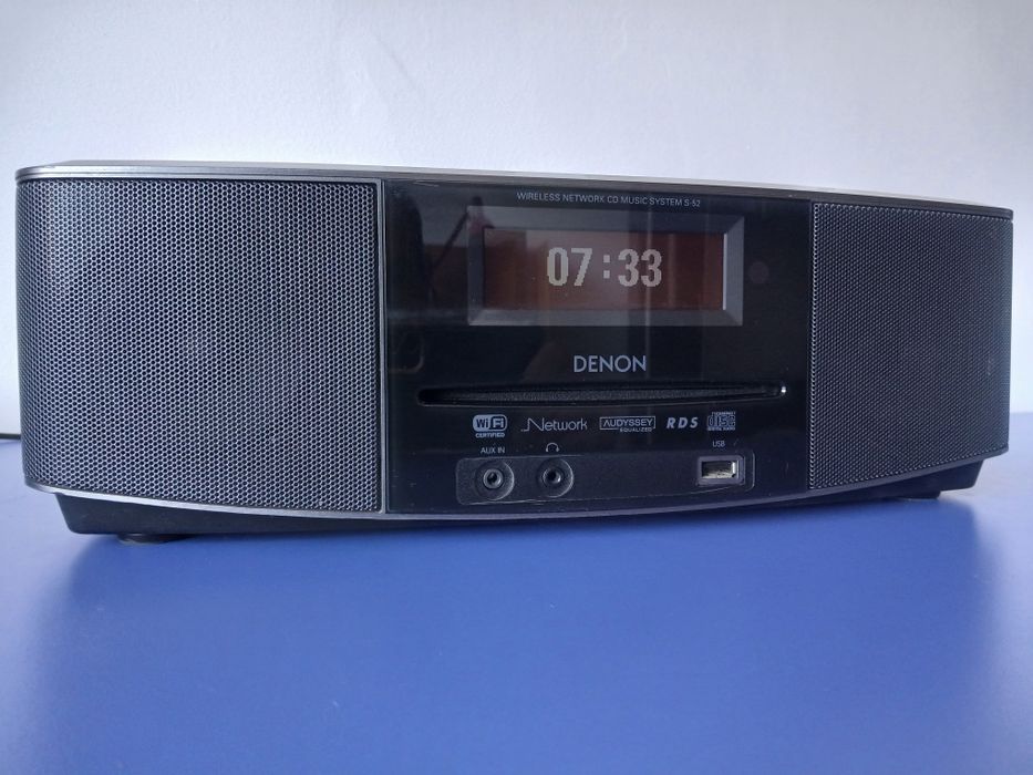 Denon S-52 Docking Ipod , radio AM-FM cu CD  , Internet  Radio