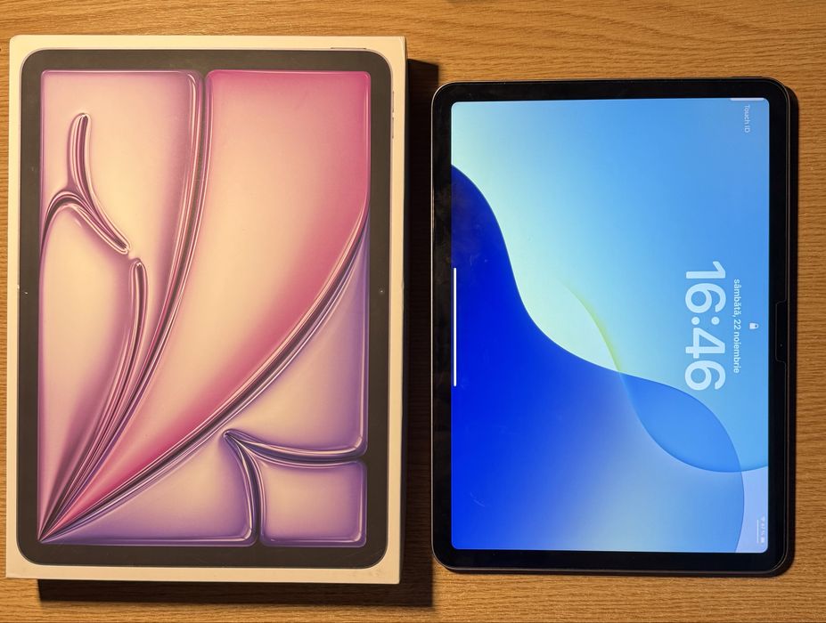 iPad Air 11 inch M2 2024, 99% baterie, stare excelenta