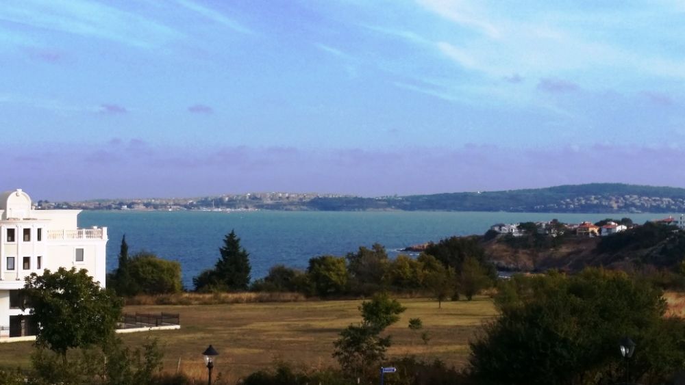 Почивка на море в Черноморец - квартири с паркинг.