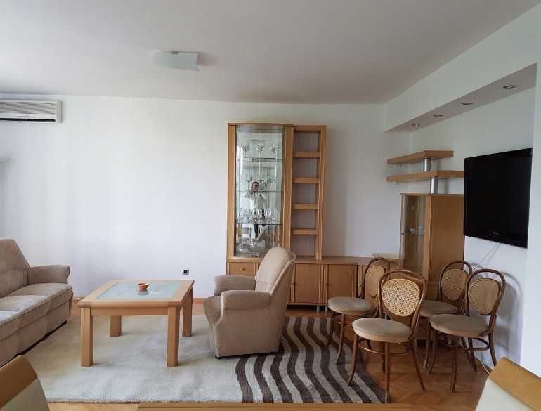 Дава се под наем Тристаен апартамент в Пловдив, Каменица 1 - 88 кв.м за 255 € - Снимка #2