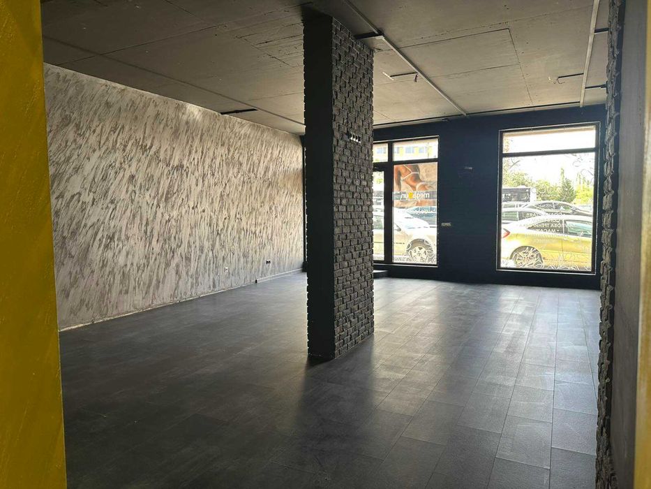 Продава се Магазин в София, Младост 1А - 137 кв.м за 1102 €/кв.м - Снимка #4