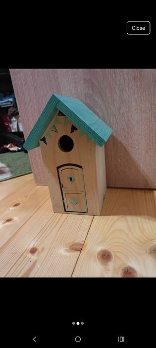 Căsuță decorativă / adăpost păsări – lemn pictat