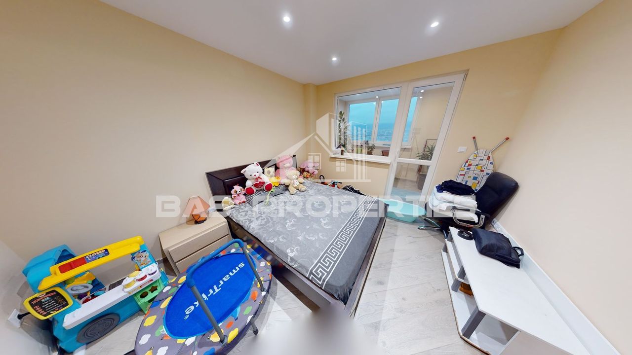 Продава се Четиристаен апартамент в София, Света Троица - 118 кв.м за 2373 €/кв.м - Снимка #6