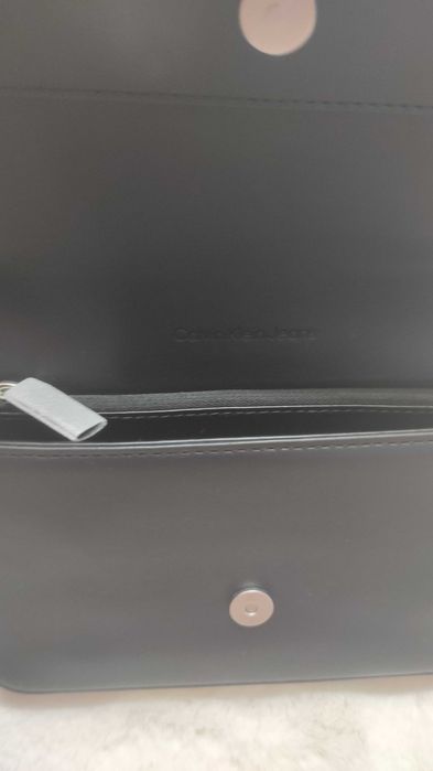 Оригинална дамска чанта Calvin Klein