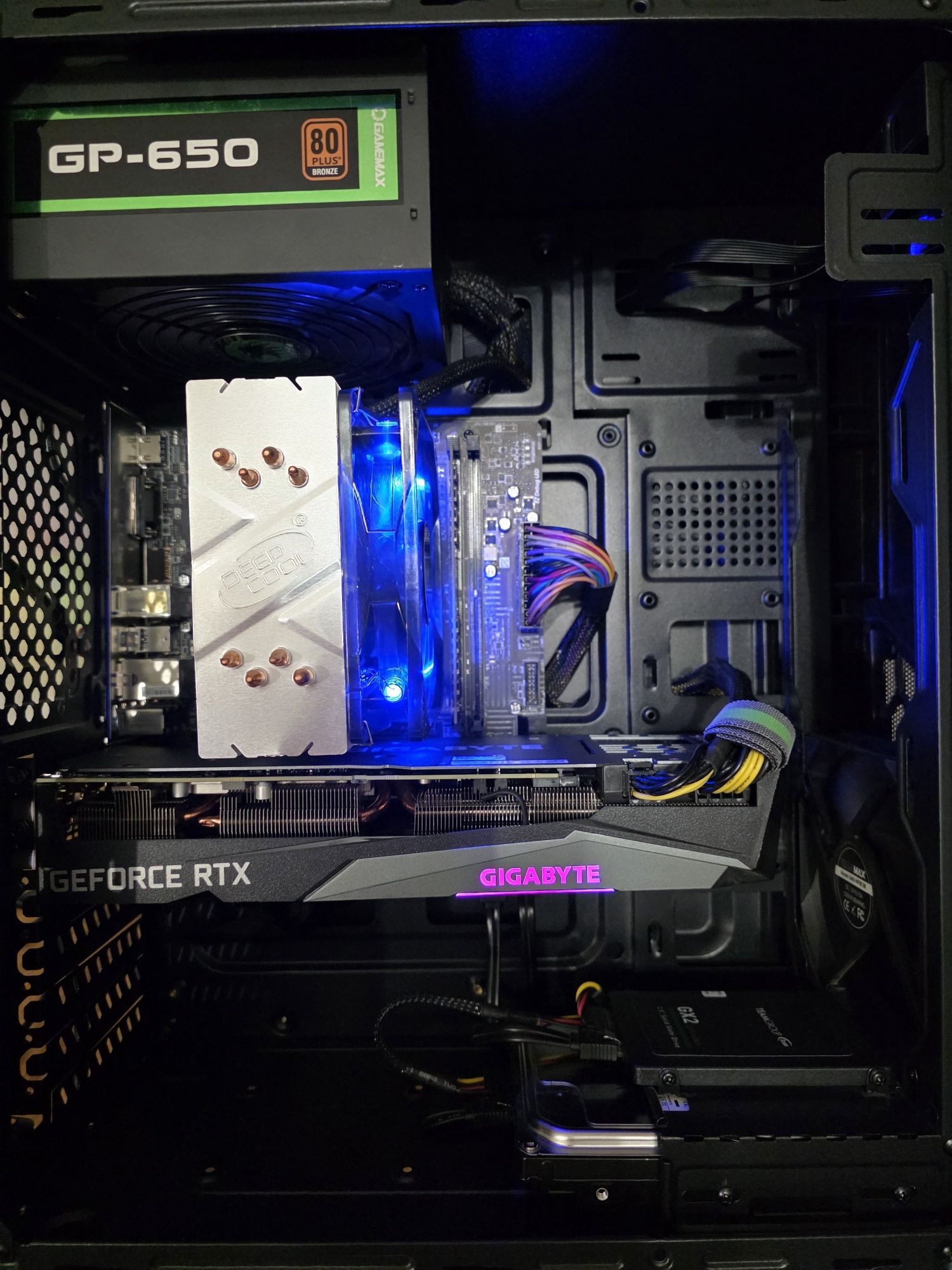 Core i5 11400. RTX 3070. Ram 16Gb