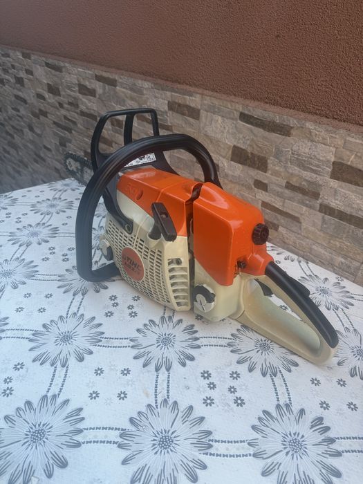 Бензинова резачка за дърва STIHL MS 270 C