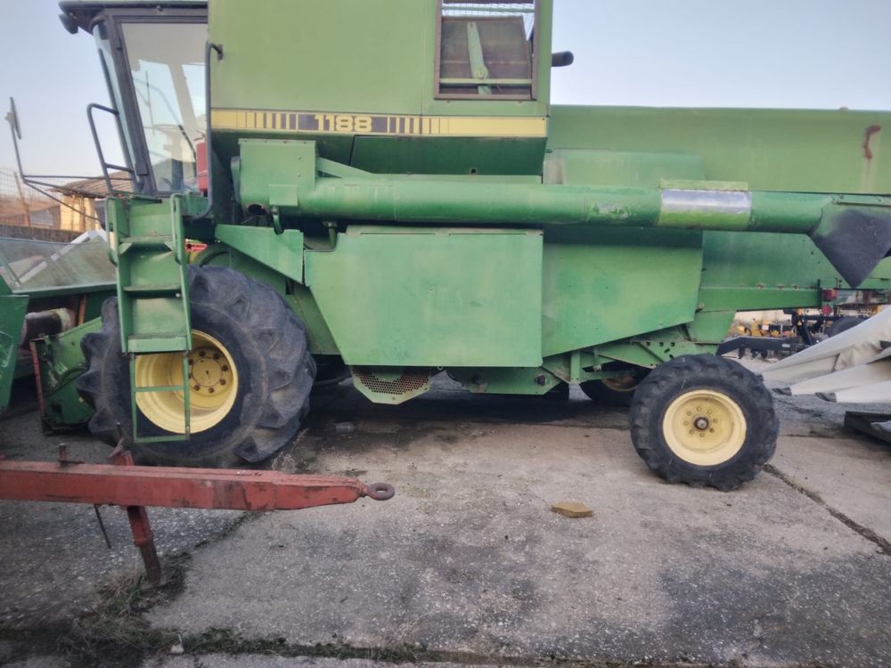 Combina John Deer 1188 +Echip. Paioase +Caricior (fara tocator)