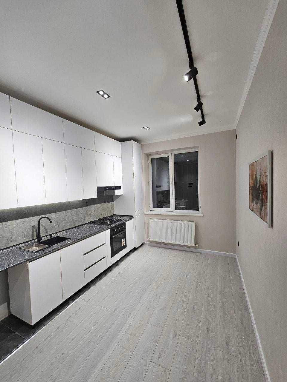 СРОЧНО Продам Квартира после ремонта 3\3\7 Юнусабад Сад Батаника.8*