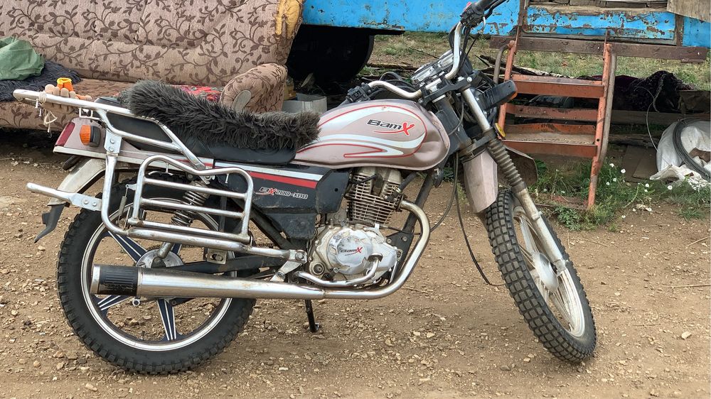 Продам мотоцикл Bamx 200куб