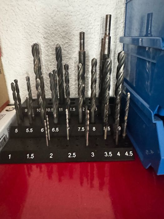 Органайзер / стойка за бургии и свредла