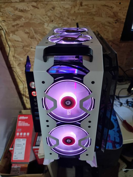 Pc Gaming Ryzen 7600X, 32gb DDR5, ssd 1tb, RX7800Xt 16g , wi-fi , etc!