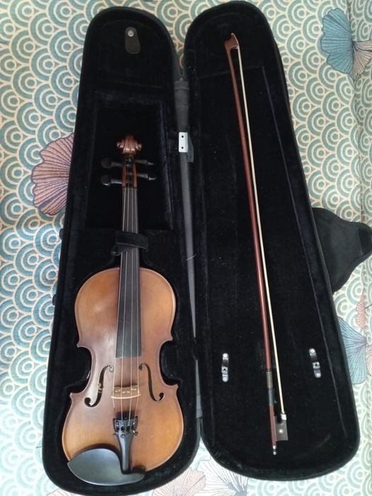Продам новую скрипку