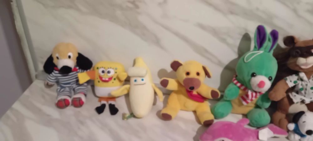 Лот плюшени играчки.