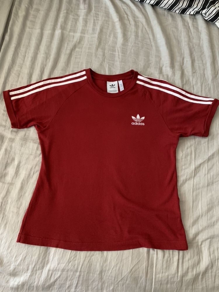 tricou adidas marimea xs in stare buna